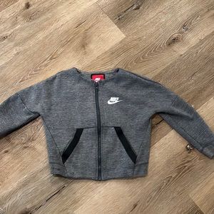 Nike Kids Tech Fleece, size 4T